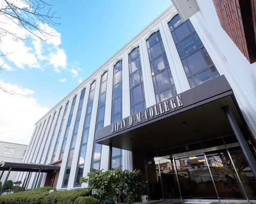 日本歯科学院専門学校の地図1