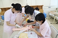 豊かな経験の講師陣