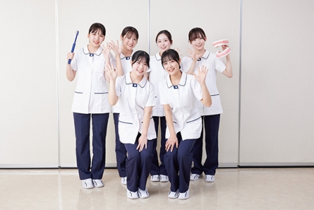 なにわ歯科衛生専門学校TOP(倍率)