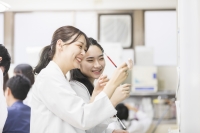 新大阪歯科技工士専門学校