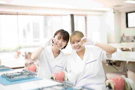 早稲田医学院歯科衛生士専門学校TOP(倍率)