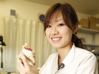 米澤歯科医院 勤務歯科技工士学科　卒業加登 恵さん