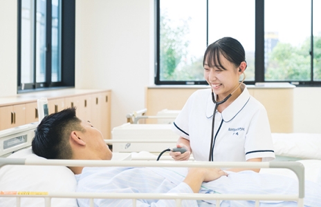 鳥取市医療看護専門学校TOP(倍率)